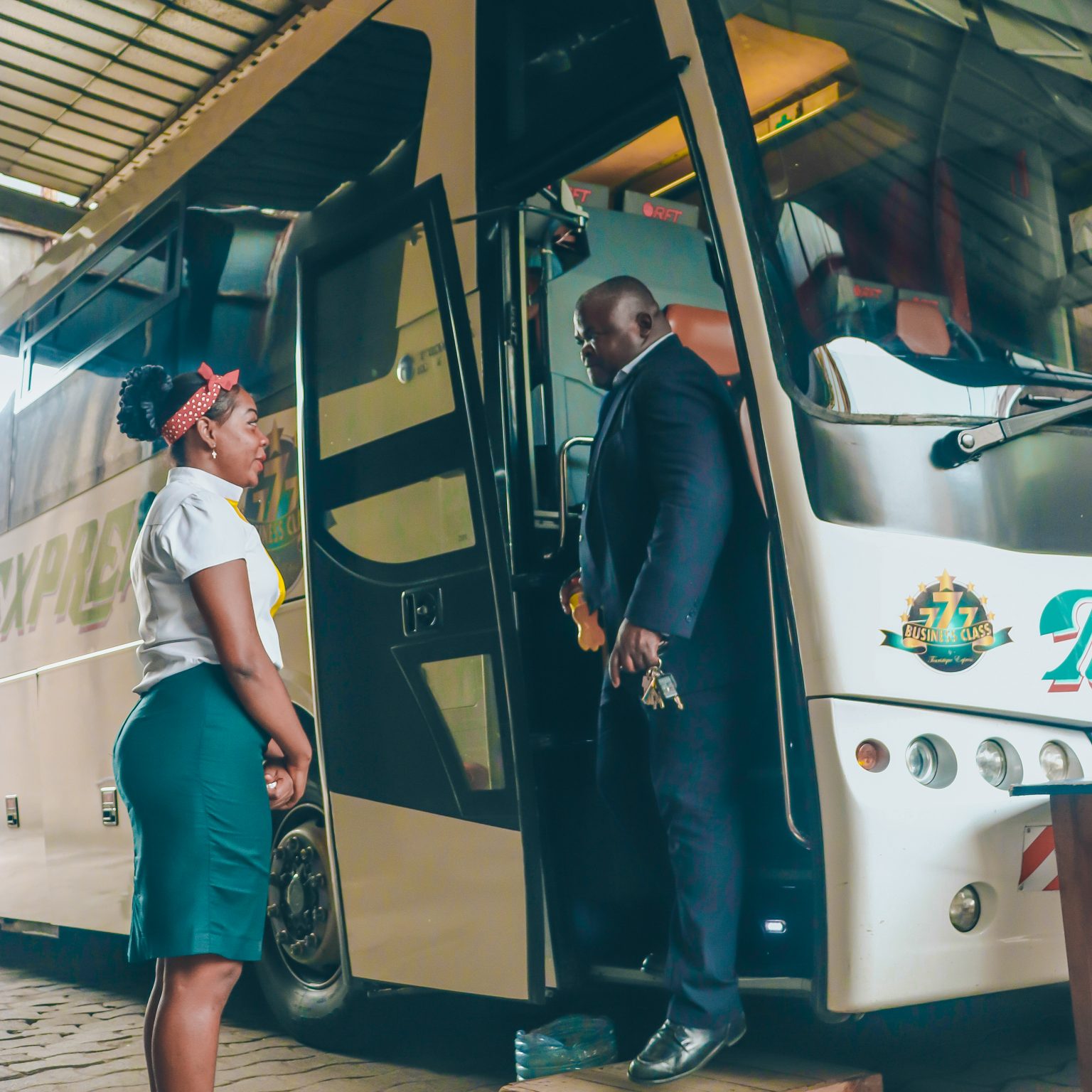 Agence de Douala TOURISTIQUE EXPRESS SA